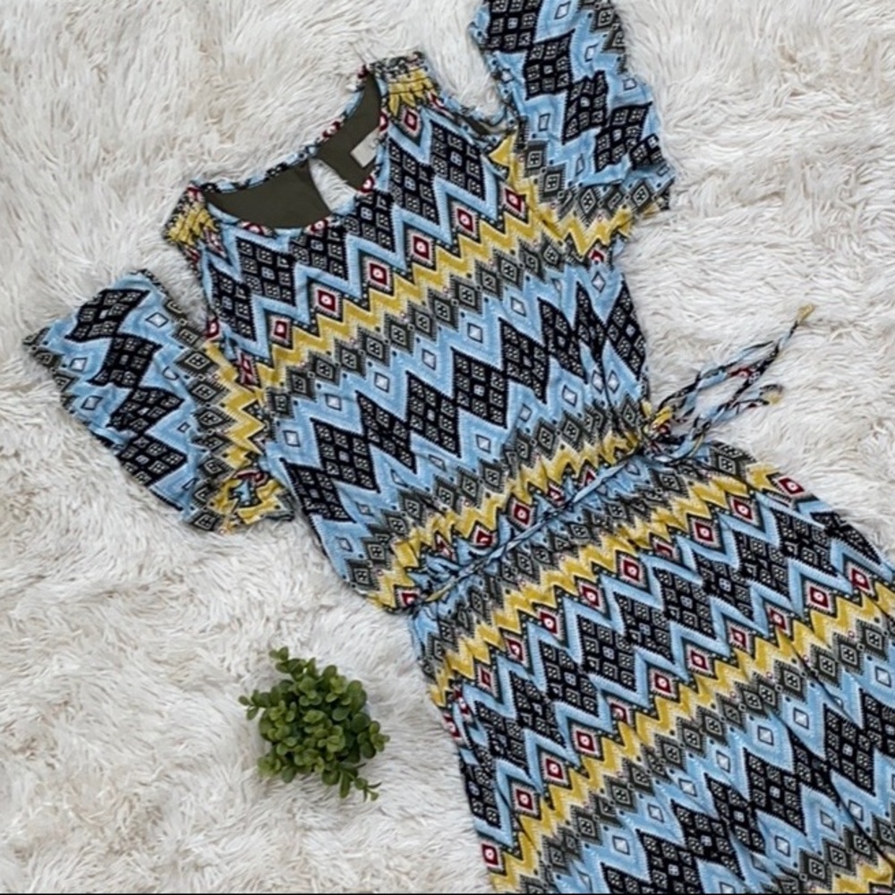 🎉4X HP🎉Loft Cold Shoulder Dress 💗 Blue & Yellow